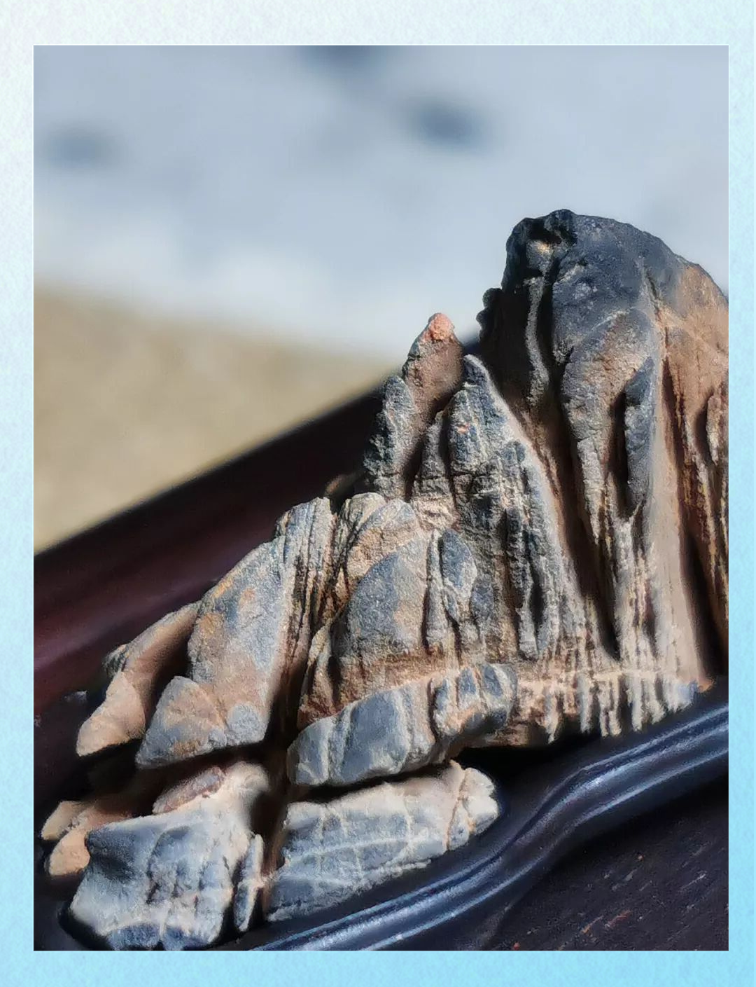 灵璧石中的滴水莲花:自然与文化的绝响