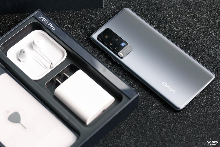 vivo x60系列首销拿下多平台销量 销售额双冠军