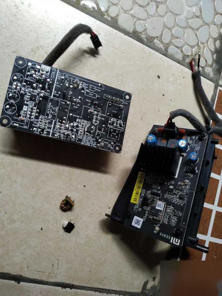 拆修小米低音炮并改音频输入