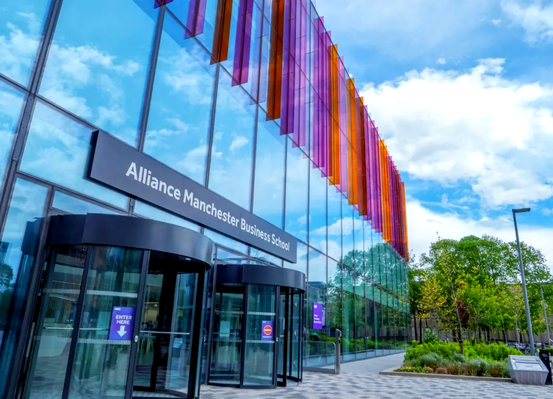 qs商科硕士排名解析:英国顶尖商学院全景