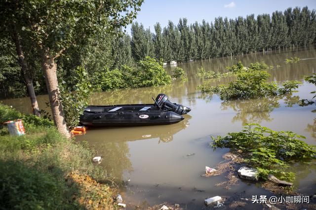 河南汛情:滑县长虹渠泄洪白寺坡,水已漫过滑县西环路