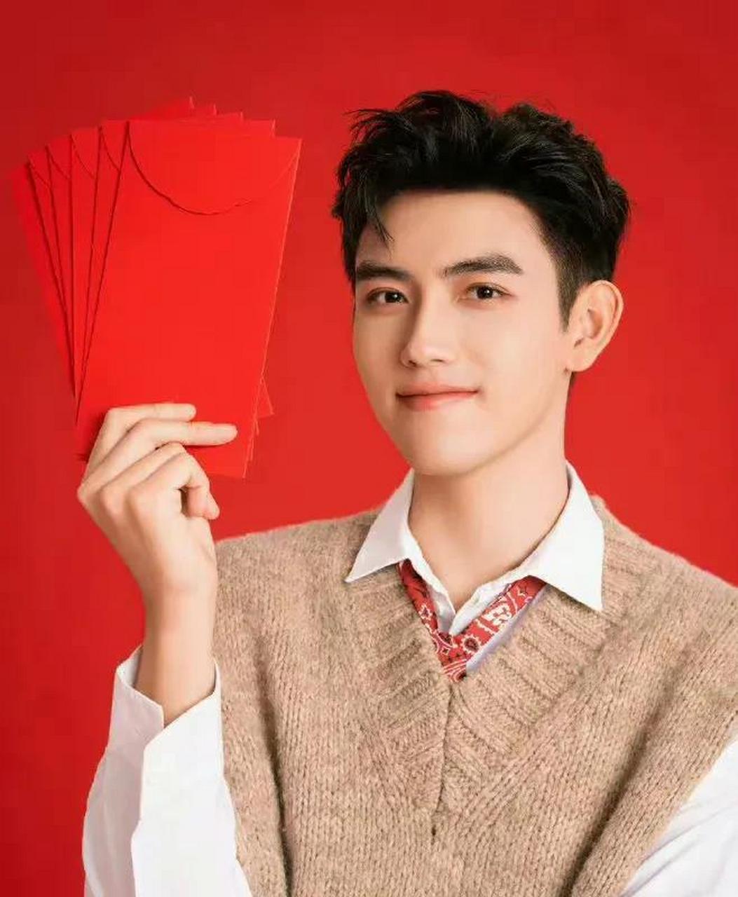 陈飞宇与蔡徐坤,同样都是被狗仔爆私生活,而两人的后果确不一样.