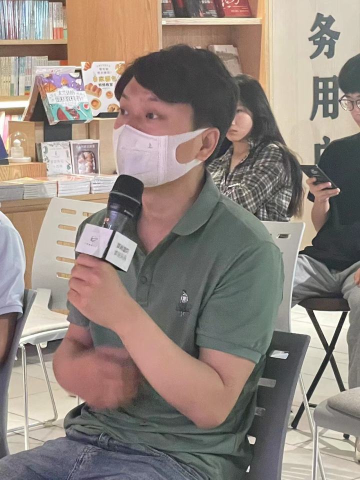 钱报读书会|田耳:笨小孩,武侠梦和一个人的传奇