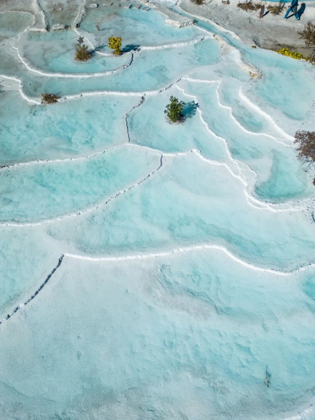 白水台景区游人如织