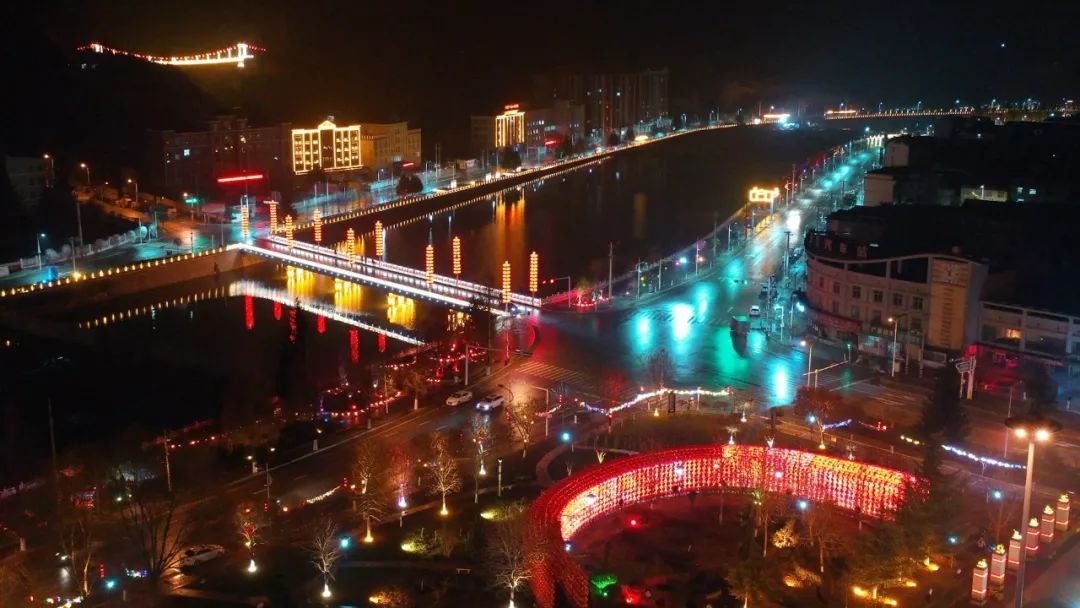 美爆了!美丽两当流光溢彩 年味十足!