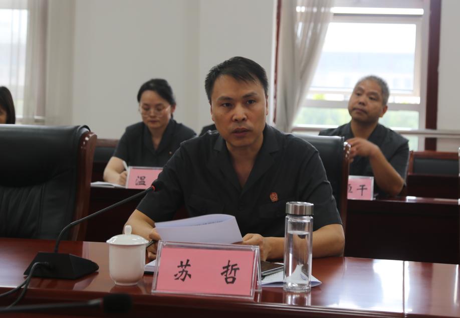 建安区人大常委会副主任李志安一行到建安区人民法院调研民事审判工作