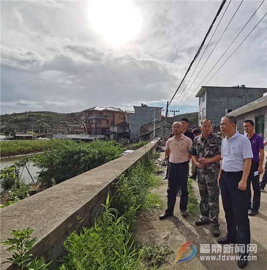 市委书记刘振辉下基层检查防台工作