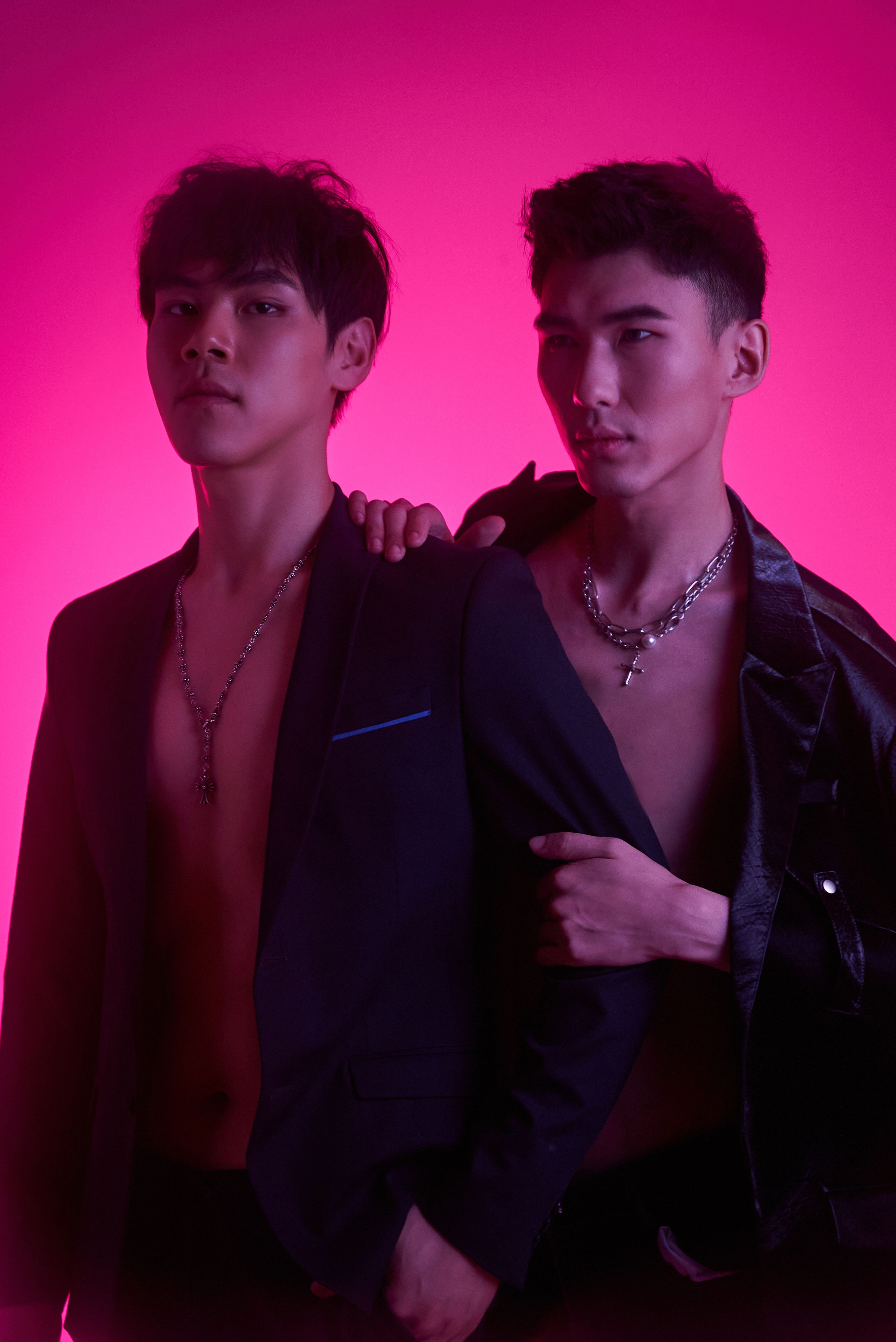 超模罗文杰机场街拍带出新时尚