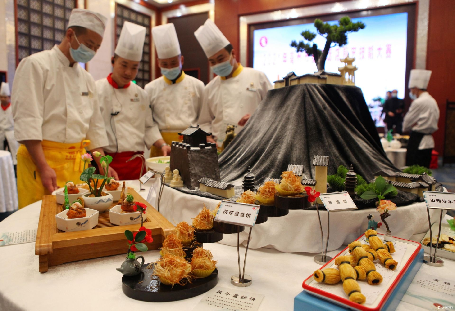 亳州:厨艺大赛显身手