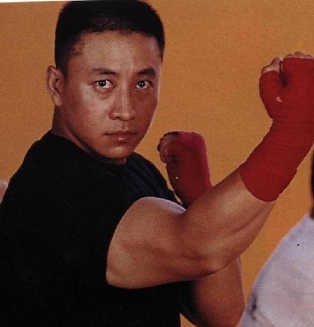 中国第一保镖有多强?曾亲口证实1人可打30多人,20多年从未失手