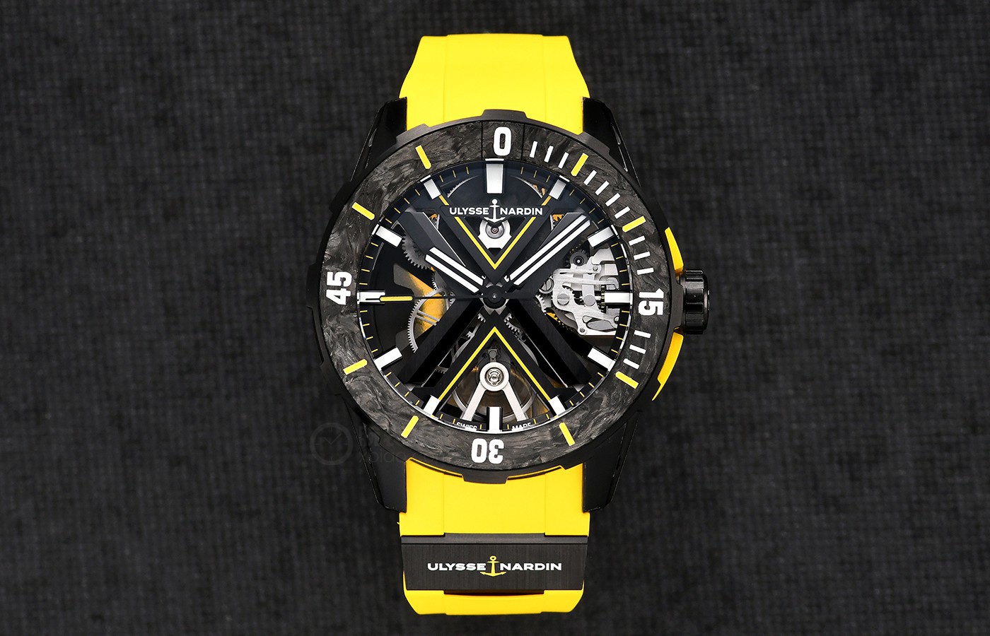 潜水表新高度 品鉴雅典diver x镂空腕表劲黑款