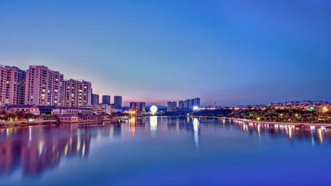 这个夏天,来建水与美丽的银河约会吧!