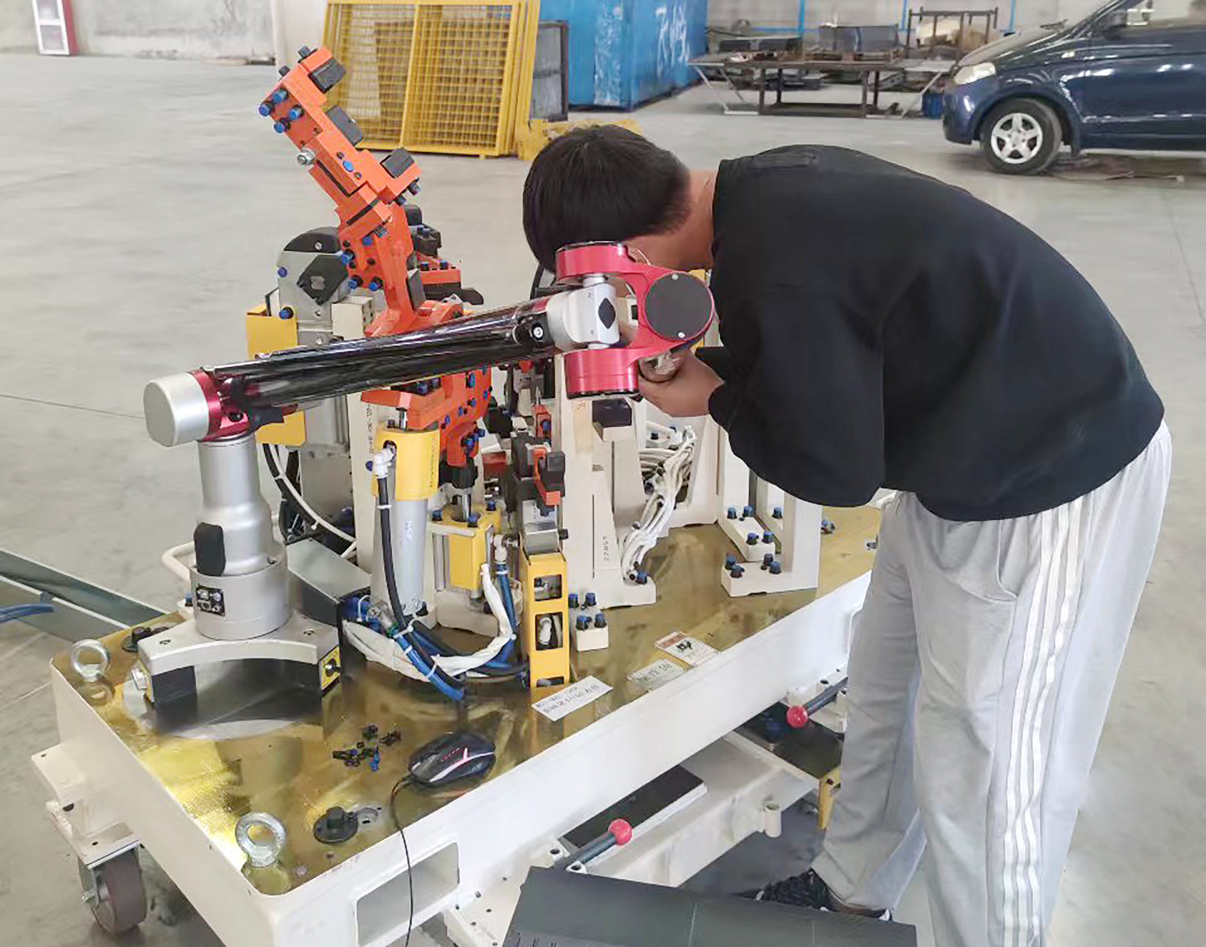 焊装夹具精度如何把控,不如了解下便携式三坐标?