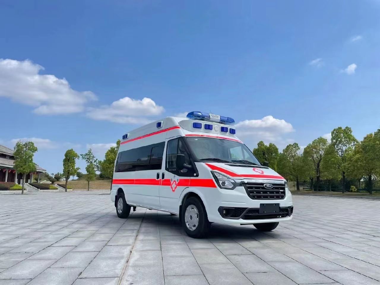 广州跨省病人回家找救护车_长途转院用车_异地返乡长途跨省转运