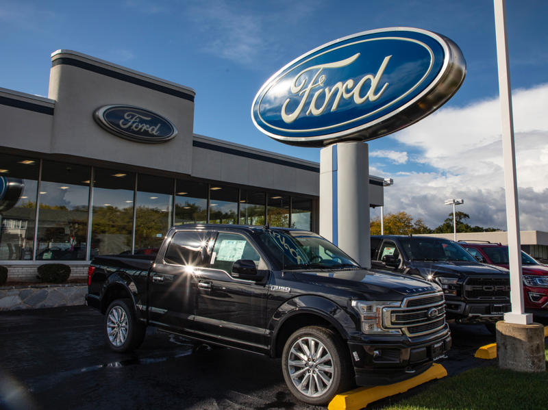 美国福特汽车公司9日宣布,撤出在印度的生产线.