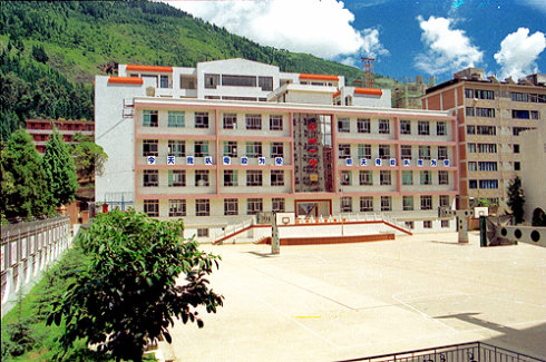 云南1所"走下坡路"的高中,曾是全市一流名校,如今却风光不再