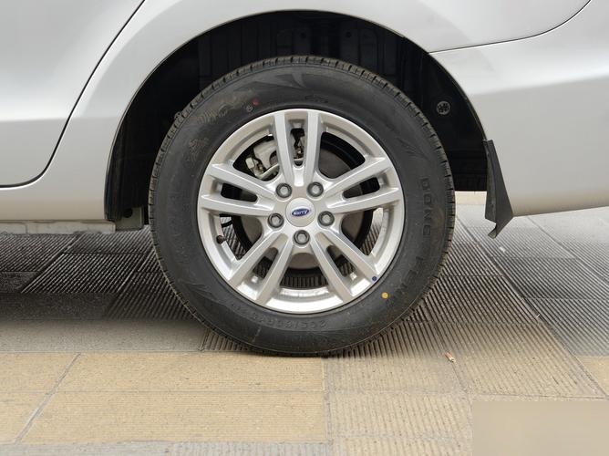 奇瑞开瑞k50轮胎型号是多少?