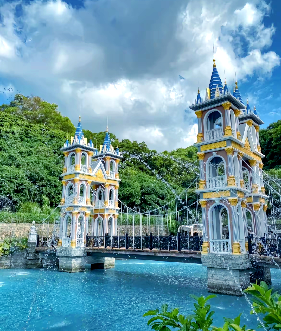 龙凤山庄影视度假村全面旅游指南