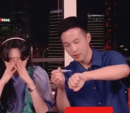 直播忽然情绪失控,到底是谁的锅?