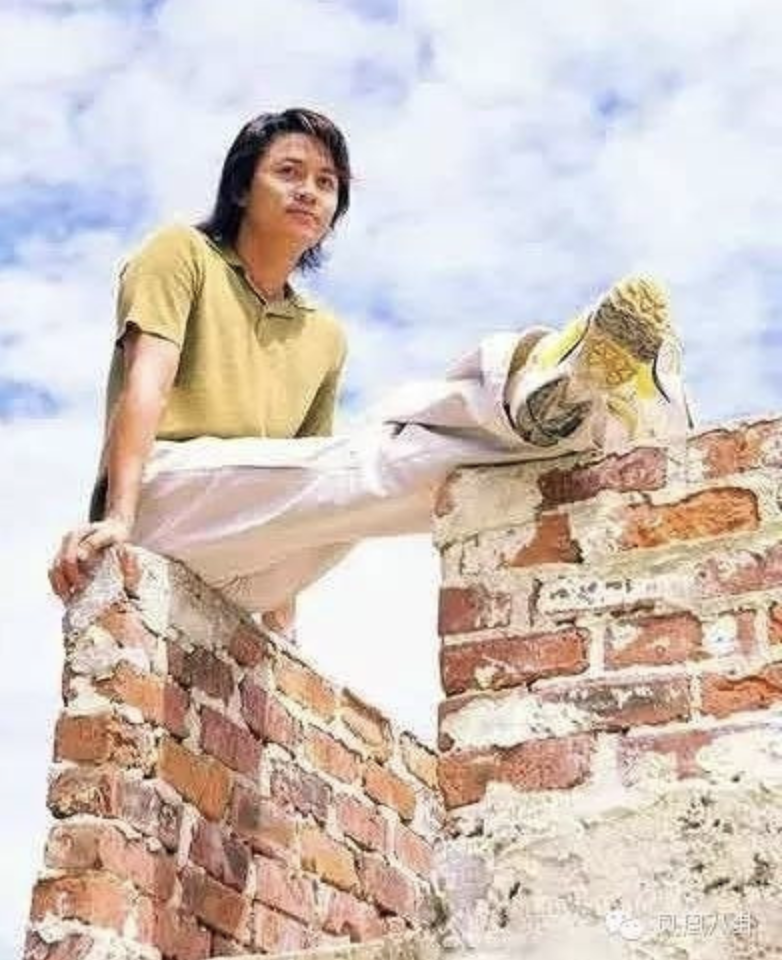 尹天照:事业巅峰陷入罗生门,妻子患血癌,依旧不离不弃36载