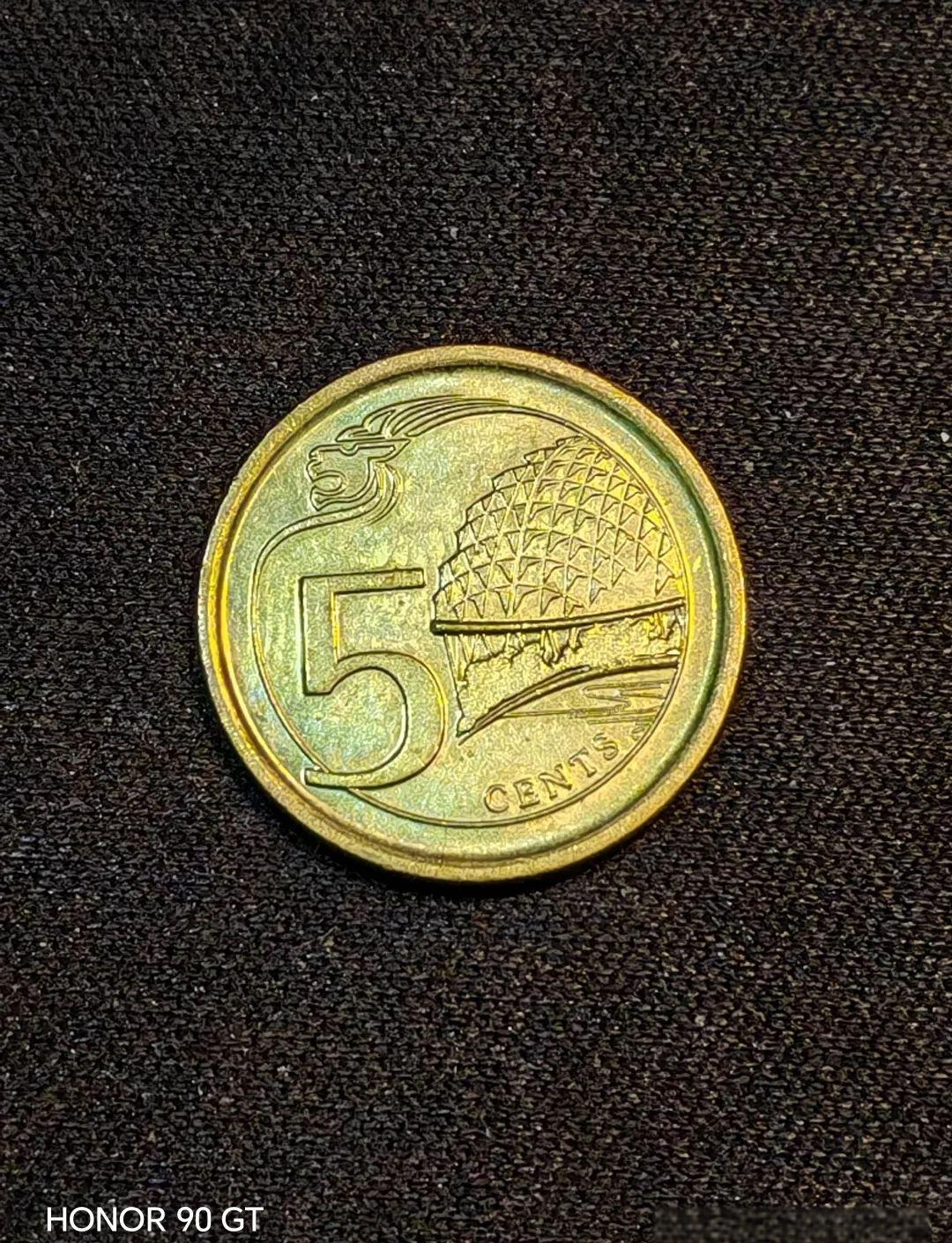 新加坡新版硬币上的"榴莲壳"图案