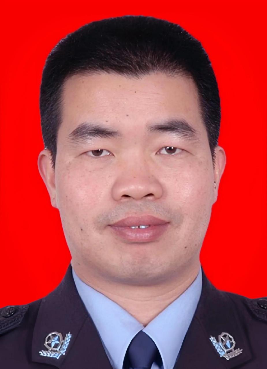 据广东省云浮市纪委消息,罗定市人民政府原党组成员,副市长,市公安局