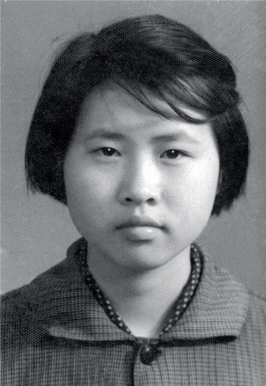 读懂作家残雪,从她的童年开始