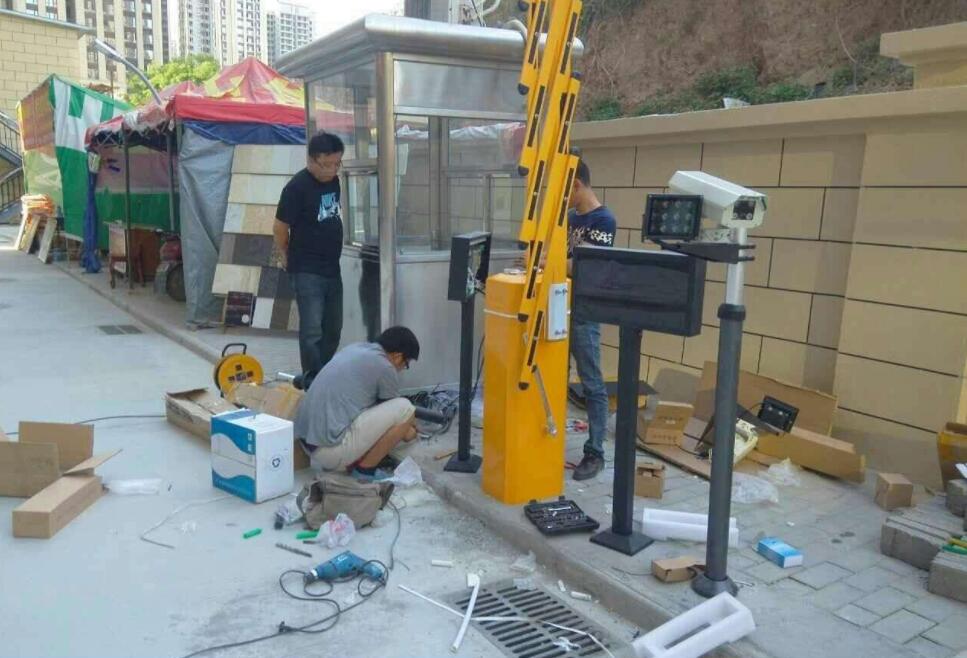 西安维修停车系统,小区道闸,停车道闸车牌识别系统停车系统维修