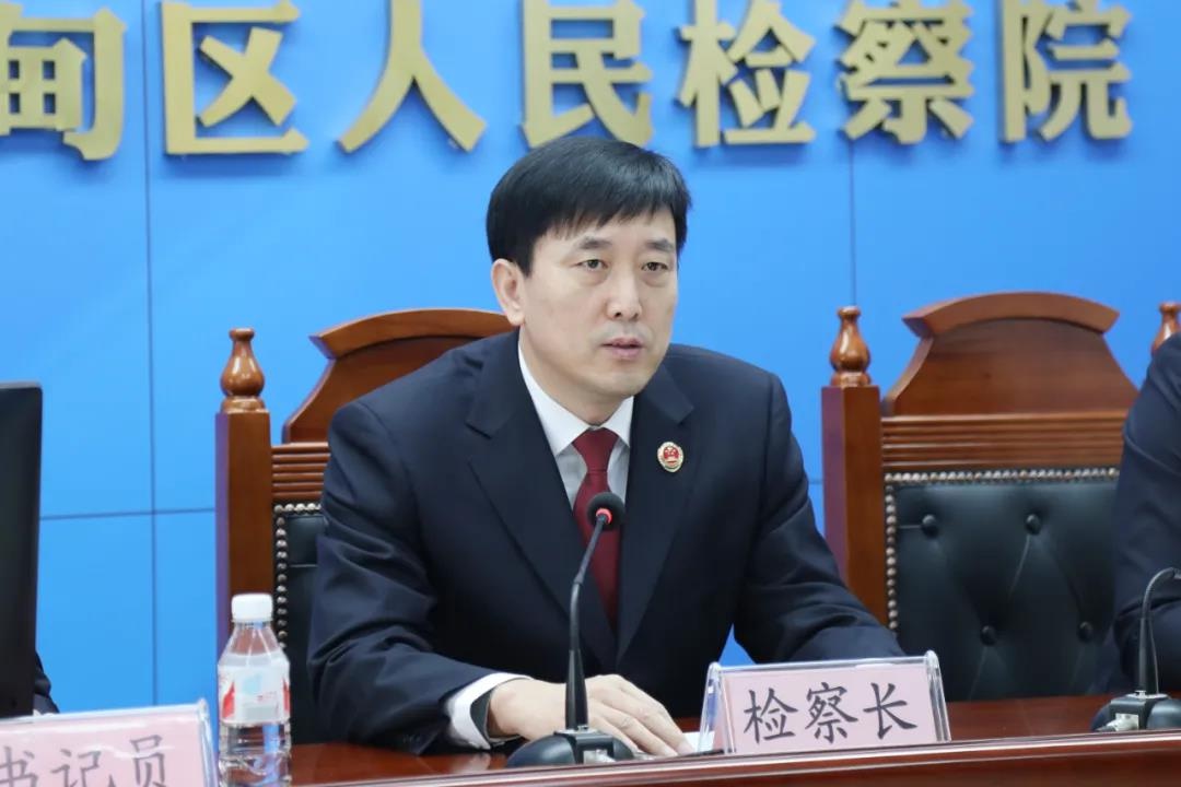 曹妃甸区院检察长周立杰主持召开两起拟不起诉案件公开听证