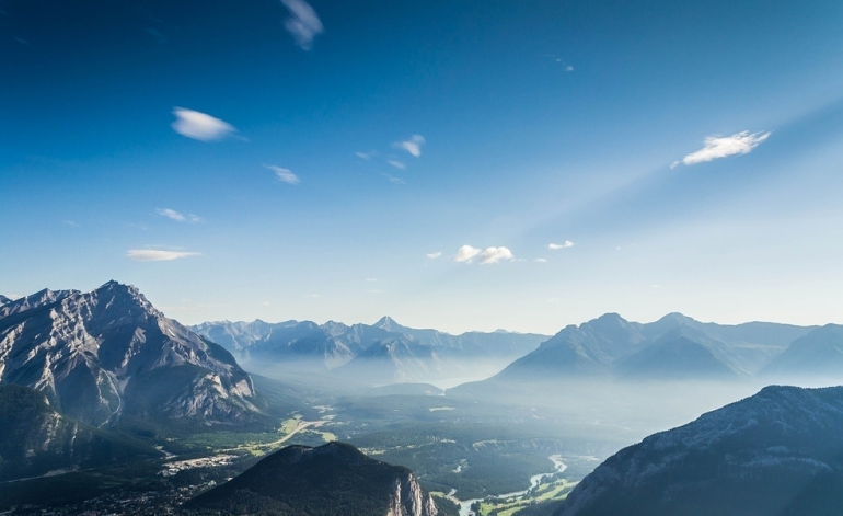 九月中旬,天降大运人生逆转,喜事频发事业辉煌,生活幸福的星座
