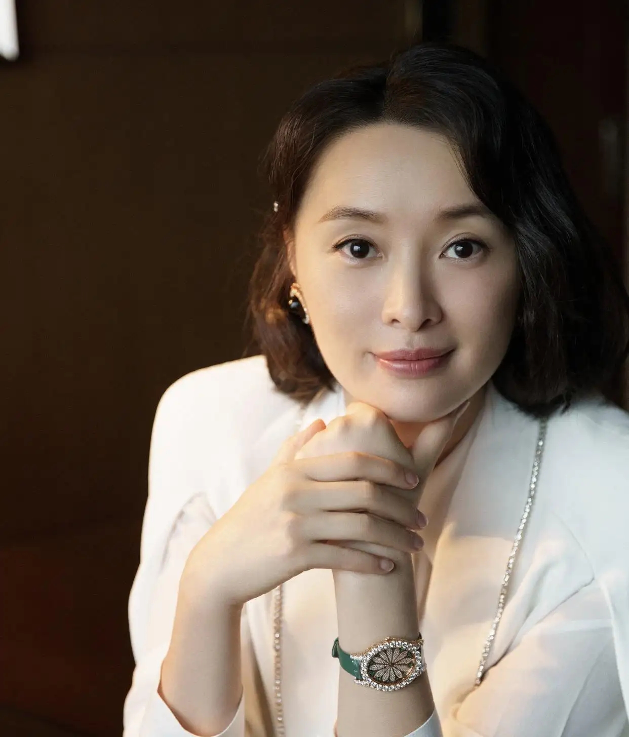 吴越:不结婚,不生娃,靠"演"成为人生赢家