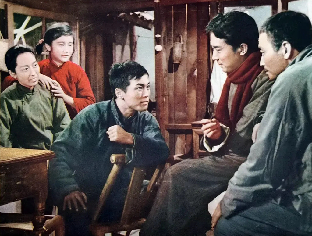 电影《革命家庭》,于蓝孙道临张平于洋,四位新中国22大明星参演