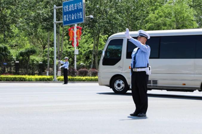 葡萄酒之约·平安之诺 | 殷晓东:最大的愿望是每天都能畅通安全