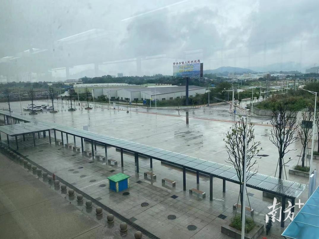 新建一条风雨连廊,莞惠城轨"樟木头东站"换新颜