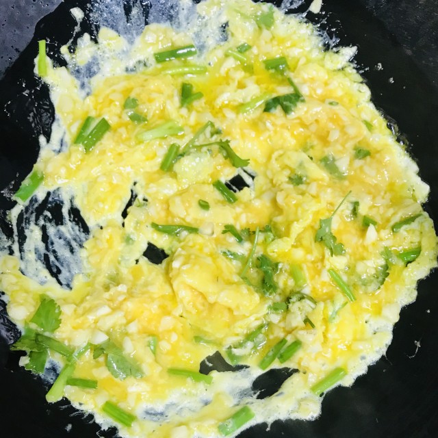 马蹄炒蛋,又香又脆,简单又好吃