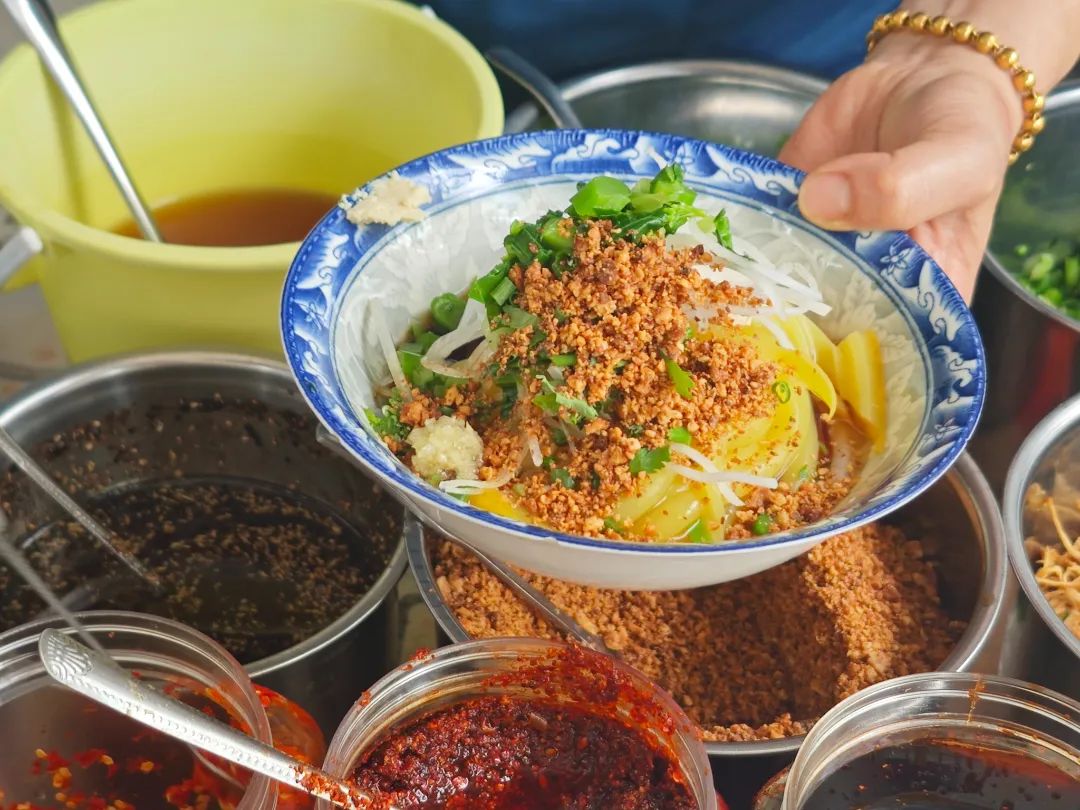 10块钱在云南可以吃什么?