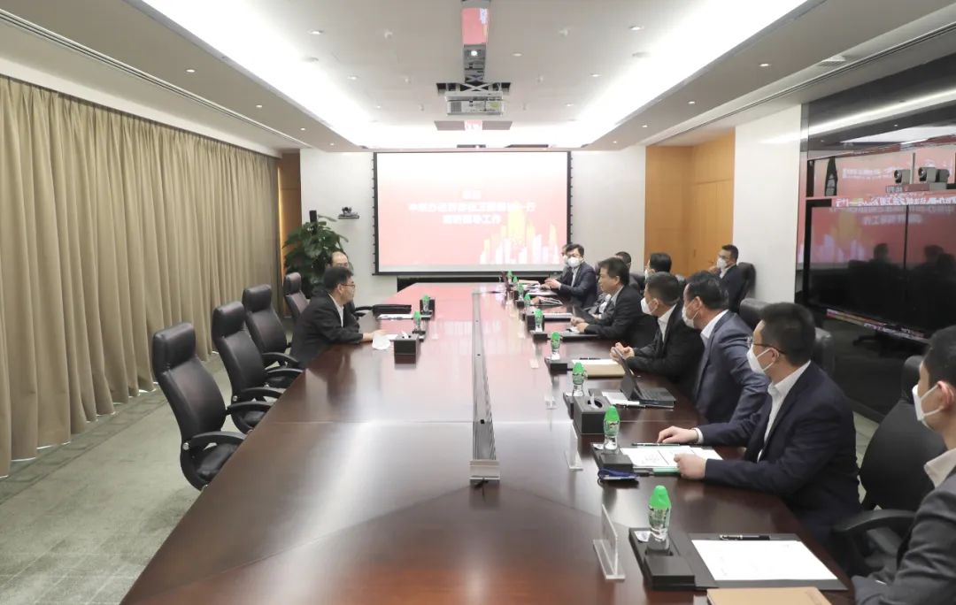 香港中联办经济部部长徐卫刚到中海集团调研