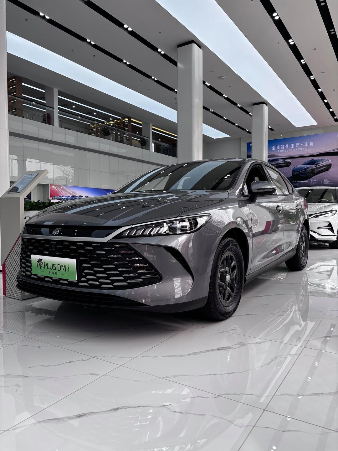 比亚迪技术轰炸15万买激光雷达现在买车=49年入国军?