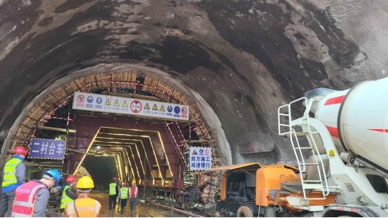 溧阳首条隧道焦尾琴隧道进入多工序循环作业施工阶段