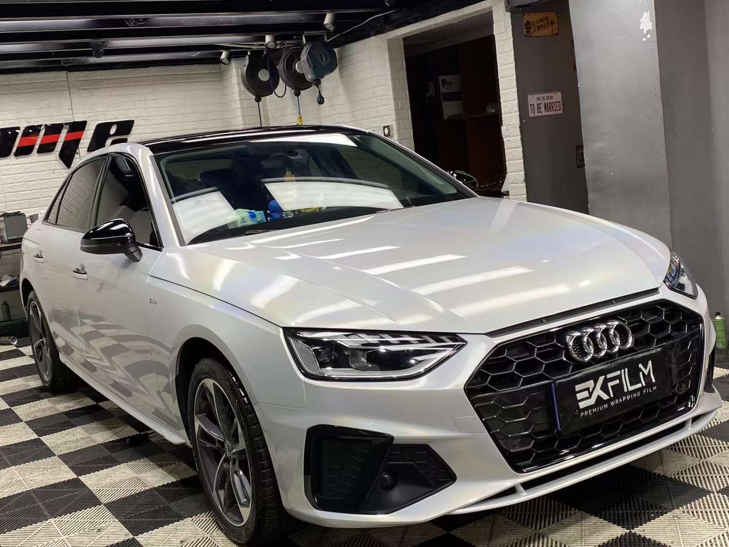 奥迪a4l全车贴膜ekfilm-ek改色膜钻石镭射白