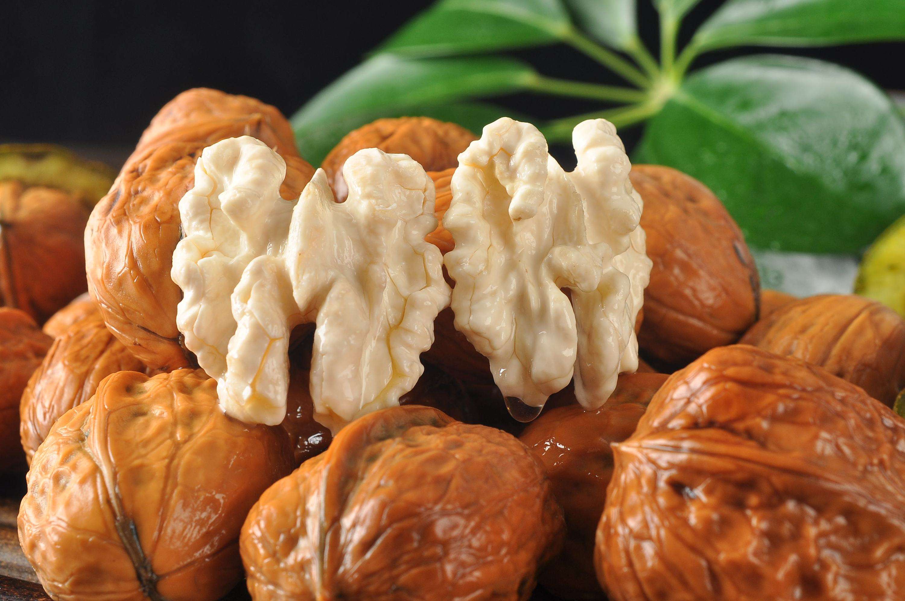 吃核桃补脑不科学!不要"神化"