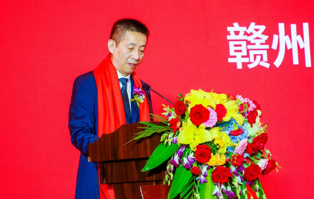 江西赣州新晋富豪张剑萌,19岁中专毕业自谋生路,如今身价24亿