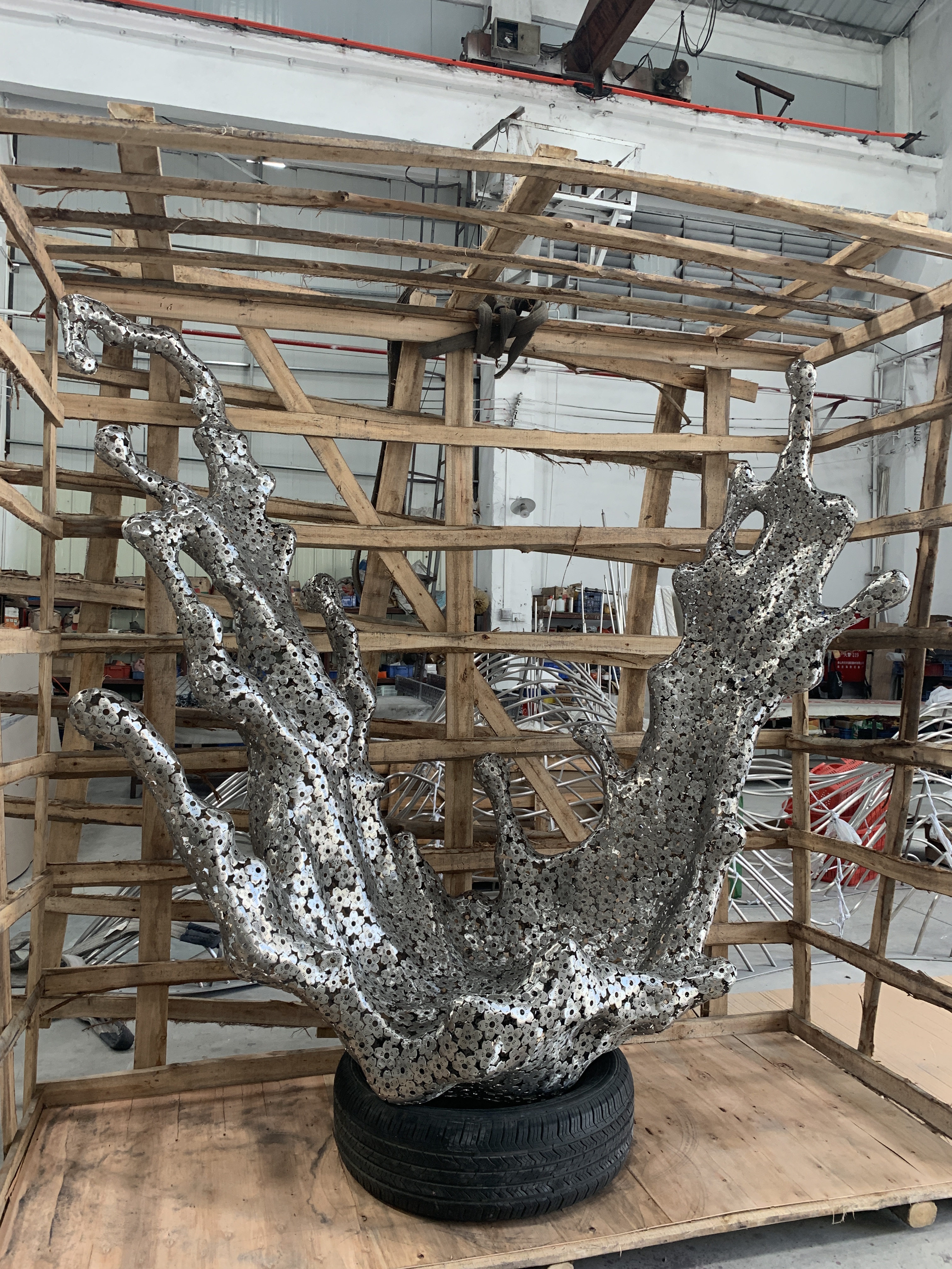 园林不锈钢浪花雕塑,水浪造型金属雕塑凝固瞬间美