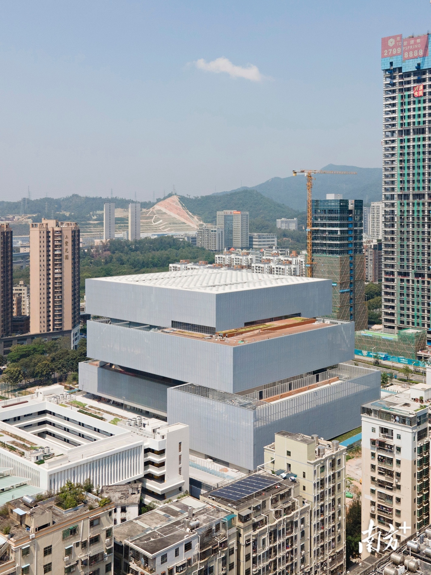 广东十大宝藏建筑——深圳简上体育综合体