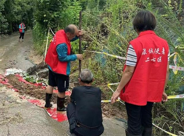 郑州市二七区侯寨街道:筑牢防汛安全"红色堤坝"