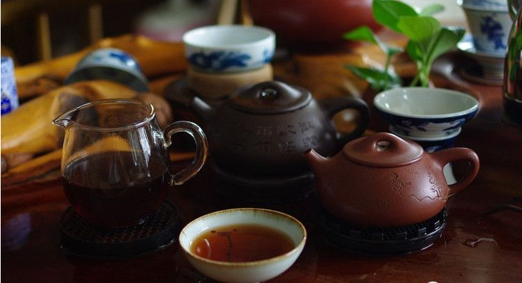 饮茶先啦!泡茶"大师"1键出好茶,3s出水,喝的就是讲究