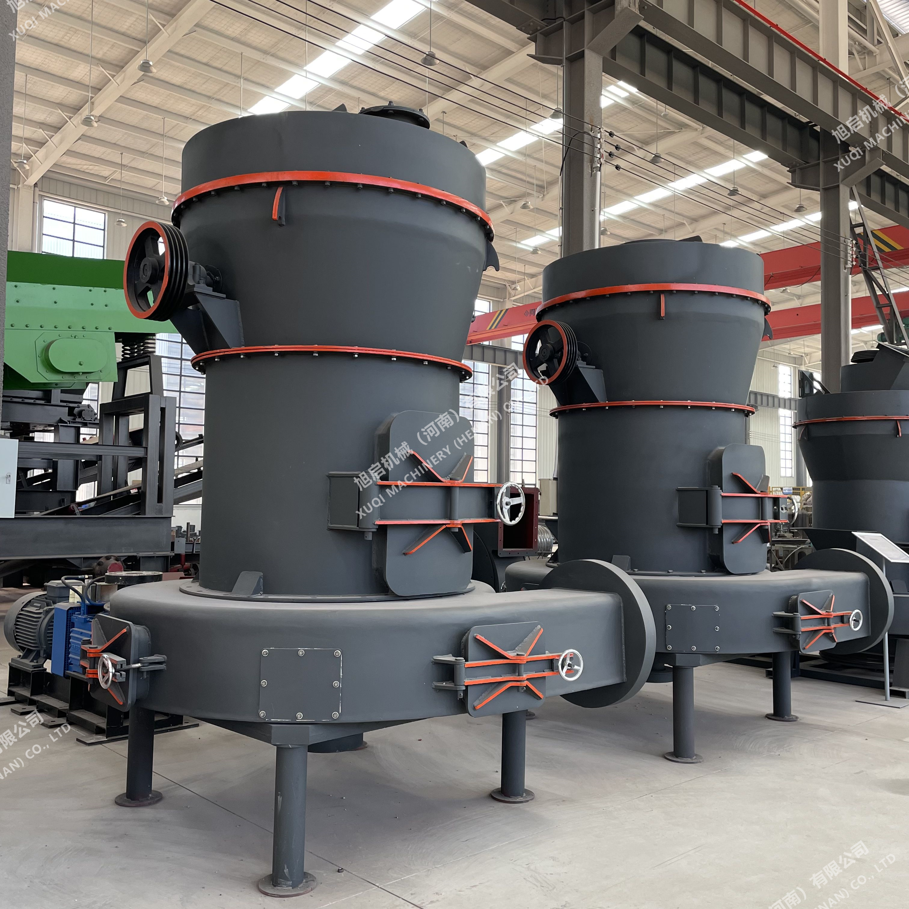 矿山用的磨粉机是如何将矿石破碎成细粉的?