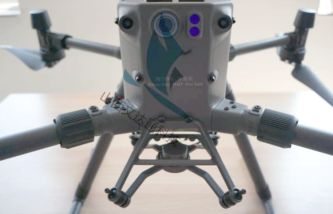 大疆M300RTK無人機55分鐘長續航、全面避障
