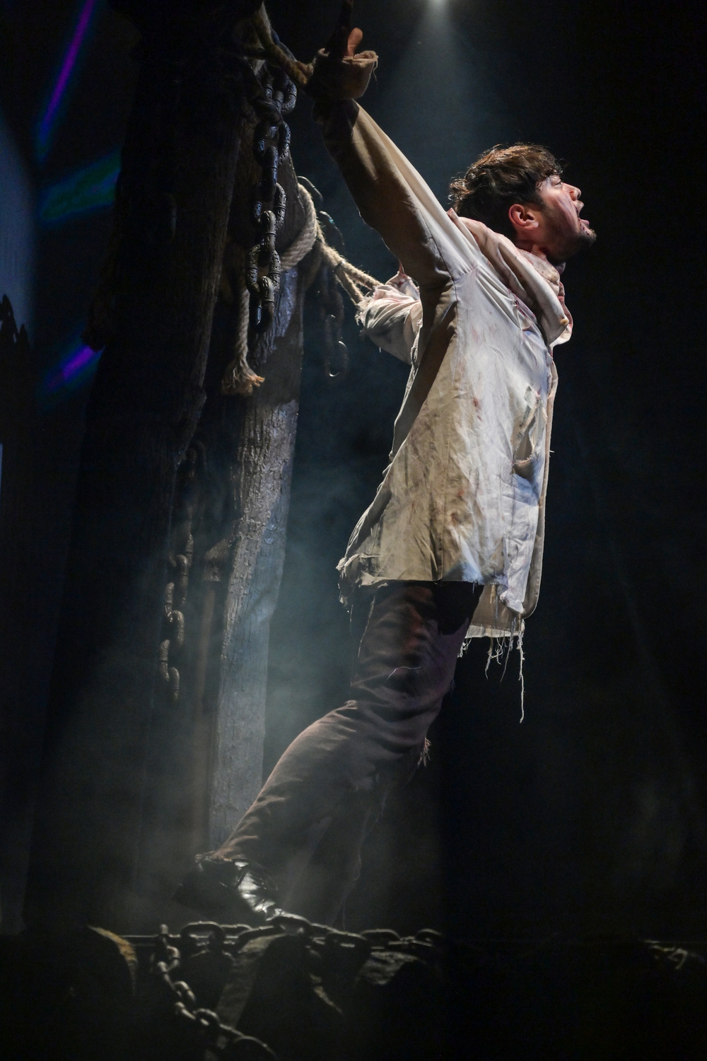 《红岩红》沉浸式演艺红岩故事