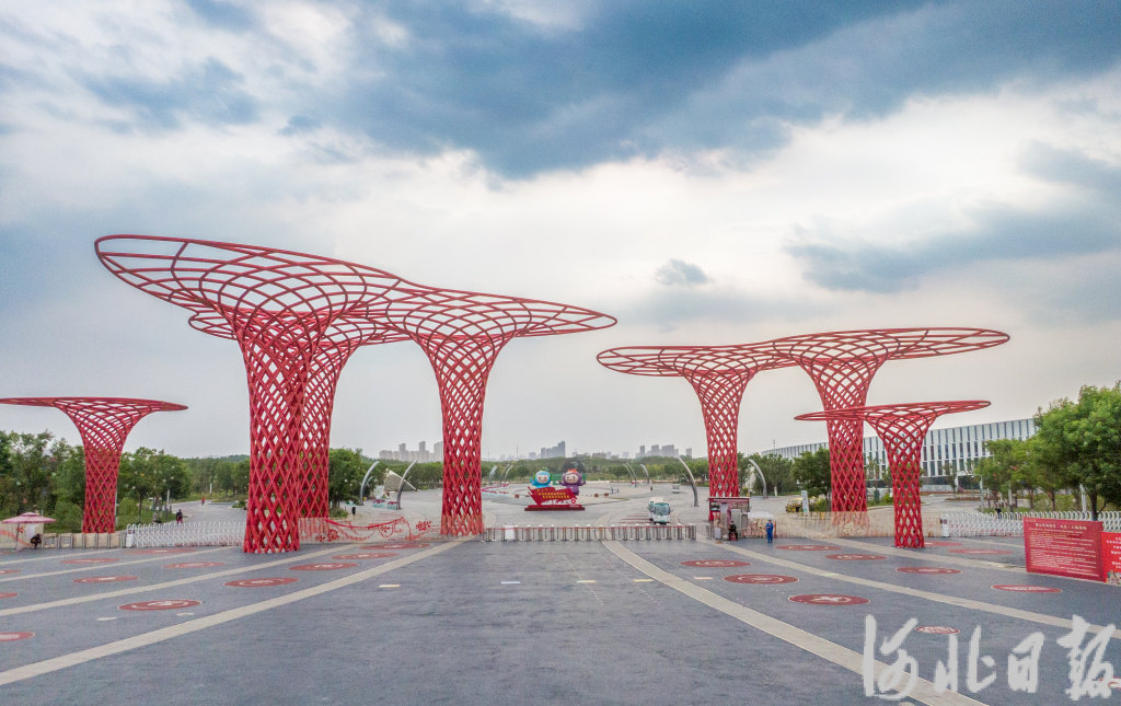 唐山花海:昔日"城市伤疤"变身如今"城市后花园"